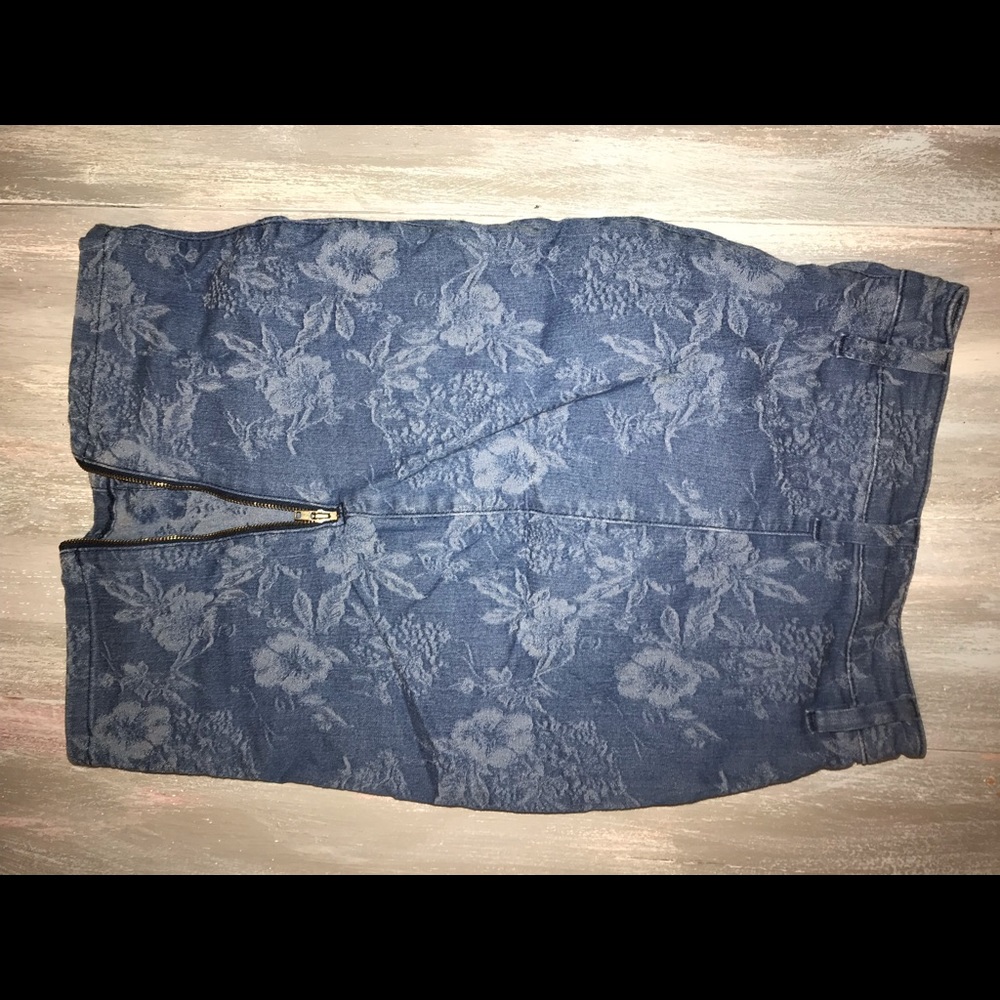 Guess denim skirt
